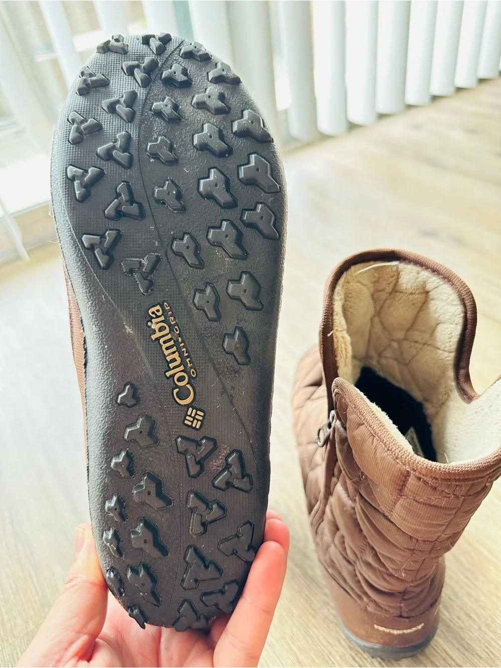 Columbia Quilted Brown Insulated Mid-Calf Boots